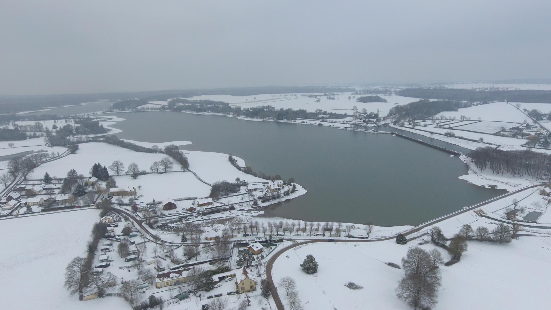 Baye sous la neige